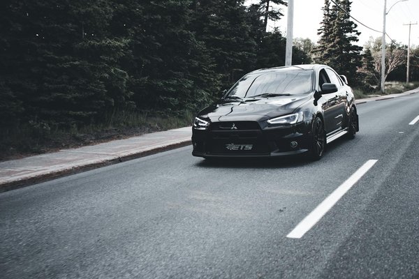 What Are the Essential Elements of a Traditional British Bathroom?